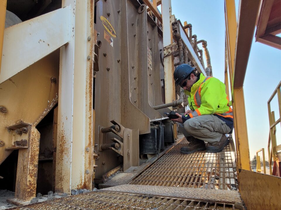 Polydeck's employee on site